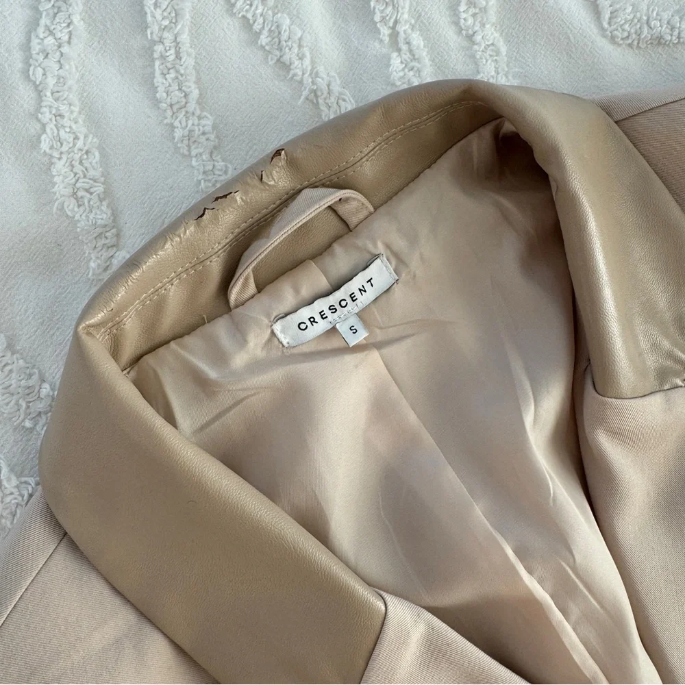 Crescent Beige Belted Blazer, S - Picture 4 of 4